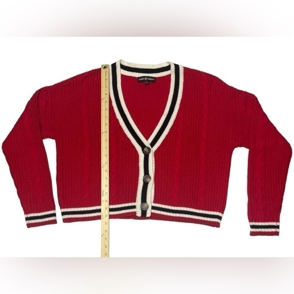 ALMOST FAMOUS Juniors' Cable Knit Buttoned V-Neck Varsity Cardigan size Medium - Picture 11 of 16